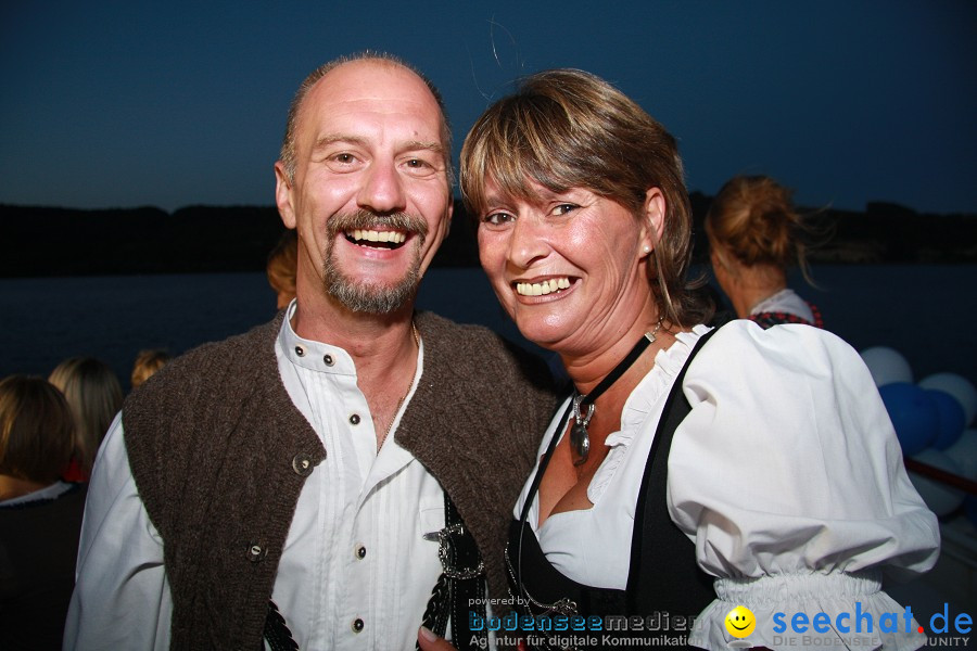 Wiesnboot-besser-fayern-als-die-Bayern-2010-Bodensee-Ueberlingen-110910-seechat_de-IMG_1122.JPG