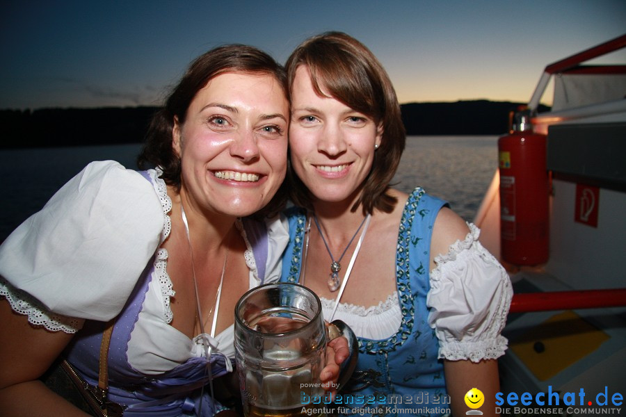 Wiesnboot-besser-fayern-als-die-Bayern-2010-Bodensee-Ueberlingen-110910-seechat_de-IMG_1137.JPG