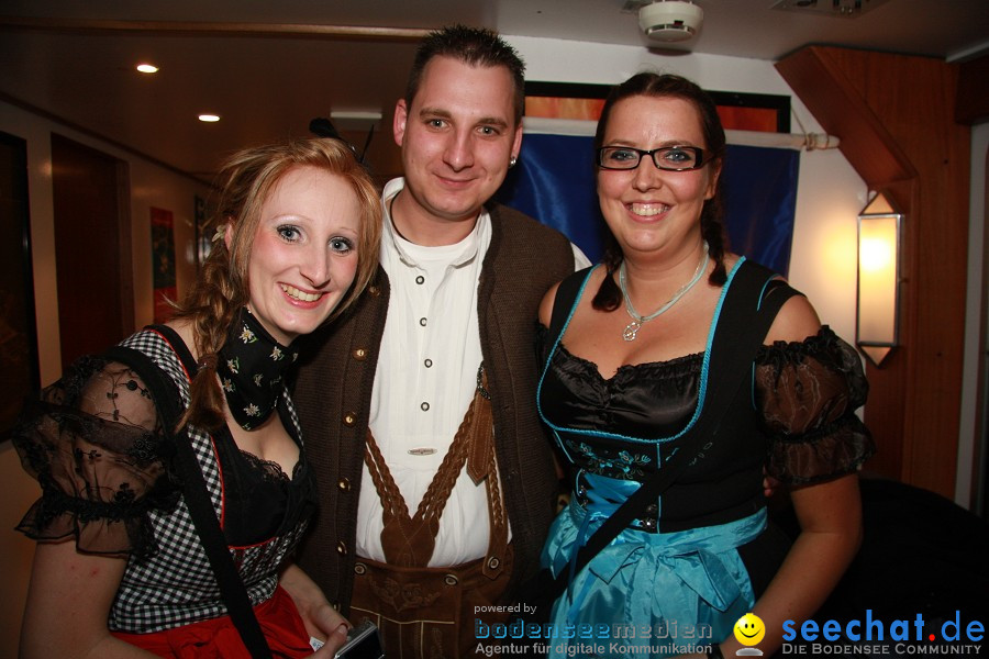 Wiesnboot-besser-fayern-als-die-Bayern-2010-Bodensee-Ueberlingen-110910-seechat_de-IMG_1160.JPG