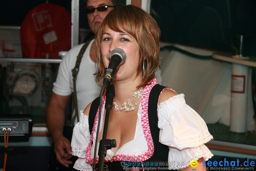 Wiesnboot-besser-fayern-als-die-Bayern-2010-Bodensee-Ueberlingen-110910-seechat_de-IMG_1175.JPG