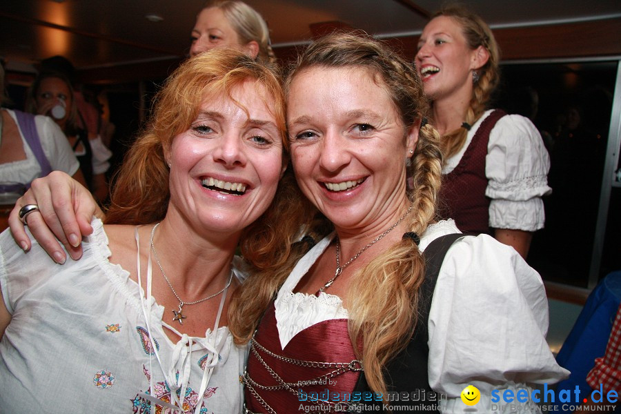 Wiesnboot-besser-fayern-als-die-Bayern-2010-Bodensee-Ueberlingen-110910-seechat_de-IMG_1345.JPG