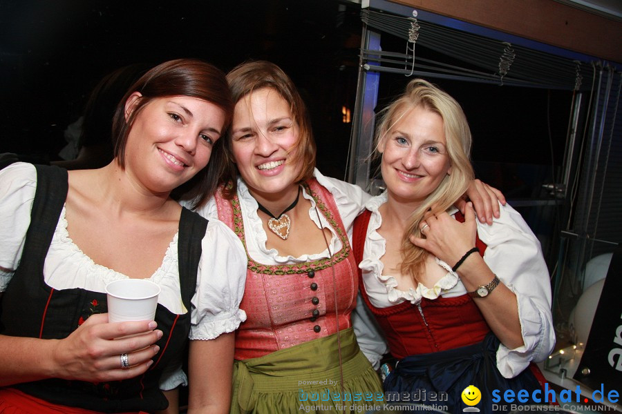 Wiesnboot-besser-fayern-als-die-Bayern-2010-Bodensee-Ueberlingen-110910-seechat_de-IMG_1353.JPG