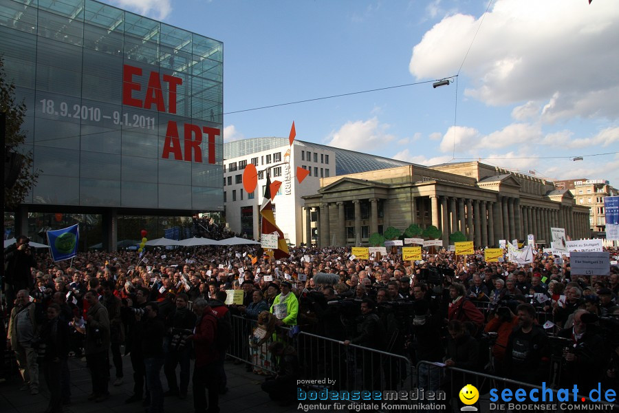 Stuttgart21-Grosskundgebung-Stuttgart-23102010-Bodensee-Community-seechat_de-_146.JPG