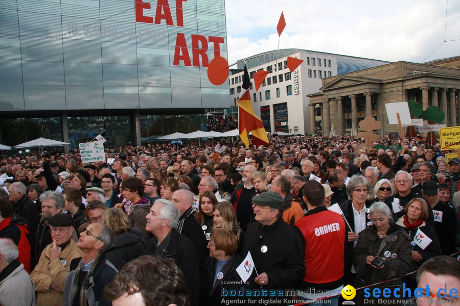 Stuttgart21-Grosskundgebung-Stuttgart-23102010-Bodensee-Community-seechat_de-_170.JPG