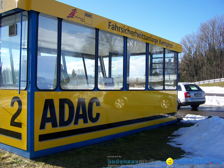 seechat.de Verkehrssicherheitstag auf der ADAC-Fahrsicherheitsanlage: Kempt