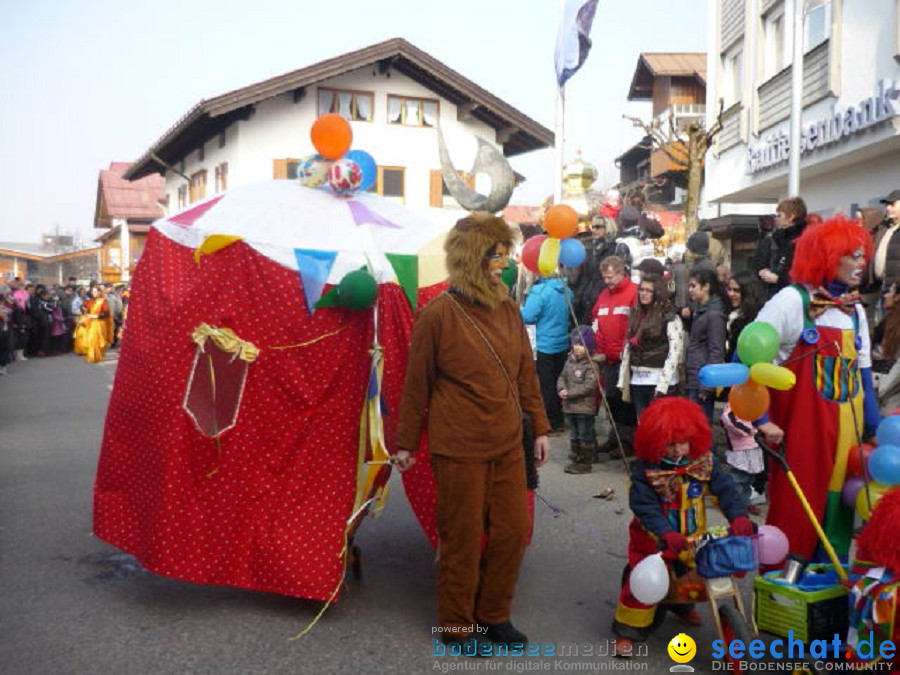 Faschingsball und Umzug: Oberstdorf bei Ravensburg, 06.03.2011