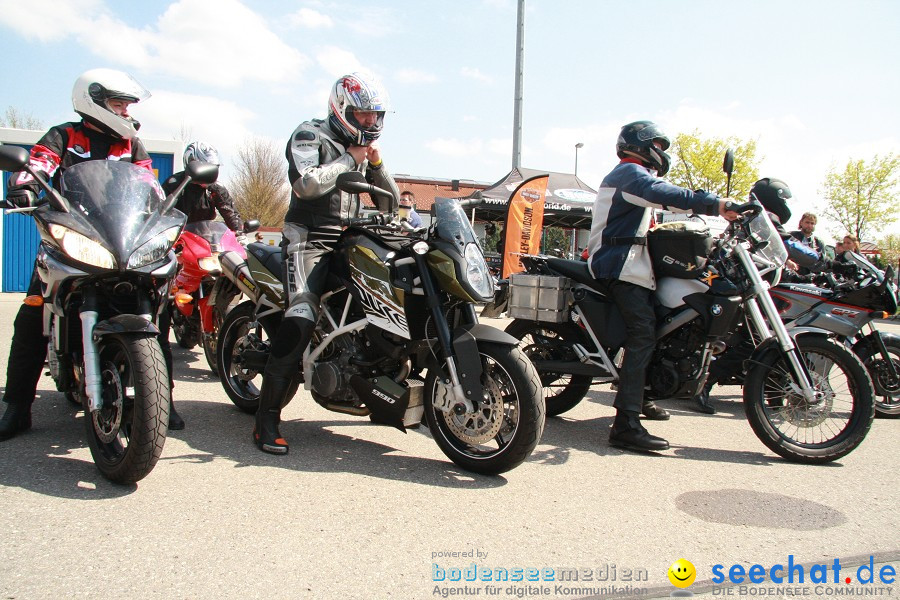 seechat.de Motorrad-Kurventraining: Start-up-Day-ADAC-Fahrsicherheitsanlage