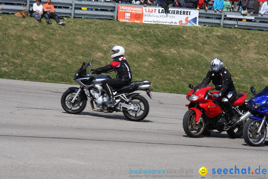 seechat.de Motorrad-Kurventraining: Start-up-Day-ADAC-Fahrsicherheitsanlage