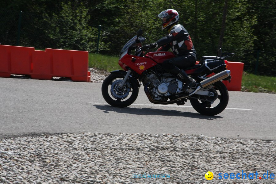 seechat.de Motorrad-Kurventraining: Start-up-Day-ADAC-Fahrsicherheitsanlage