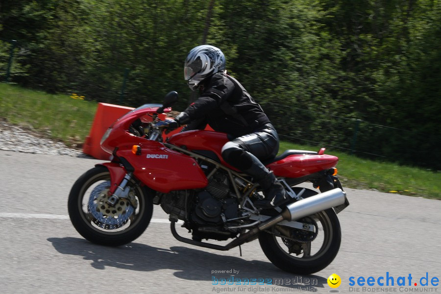 seechat.de Motorrad-Kurventraining: Start-up-Day-ADAC-Fahrsicherheitsanlage