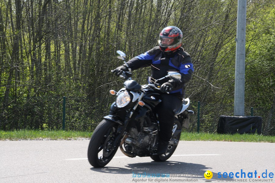 seechat.de Motorrad-Kurventraining: Start-up-Day-ADAC-Fahrsicherheitsanlage