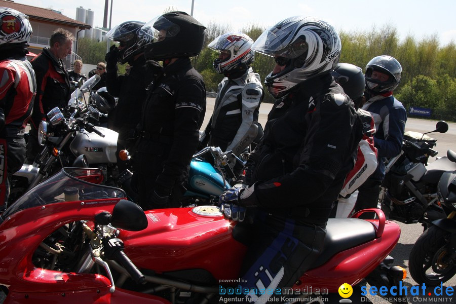 seechat.de Motorrad-Kurventraining: Start-up-Day-ADAC-Fahrsicherheitsanlage