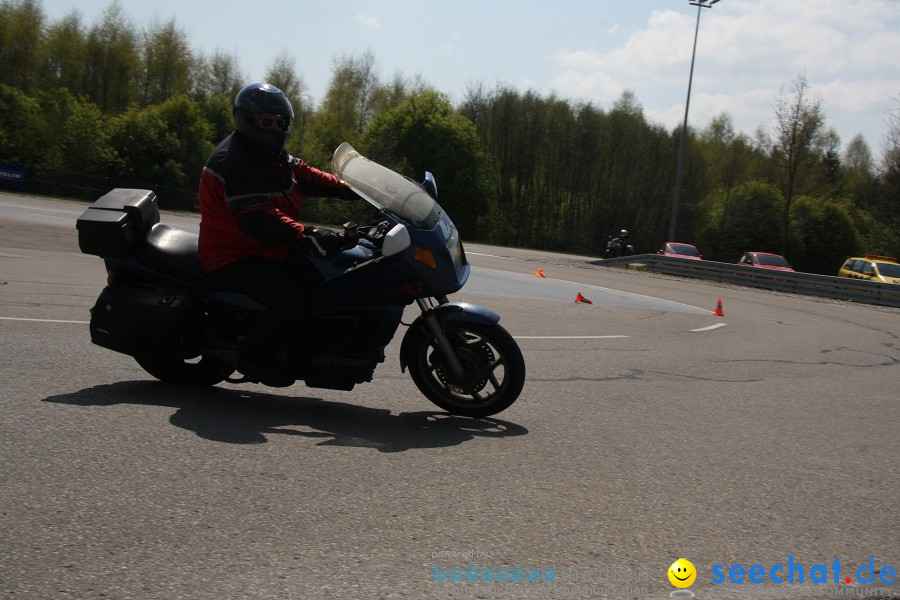 seechat.de Motorrad-Kurventraining: Start-up-Day-ADAC-Fahrsicherheitsanlage