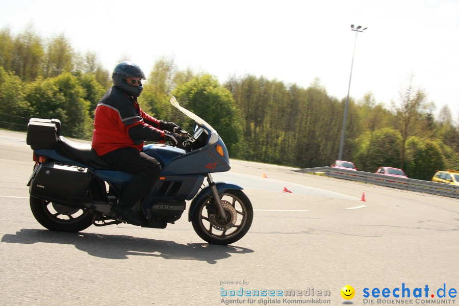 seechat.de Motorrad-Kurventraining: Start-up-Day-ADAC-Fahrsicherheitsanlage