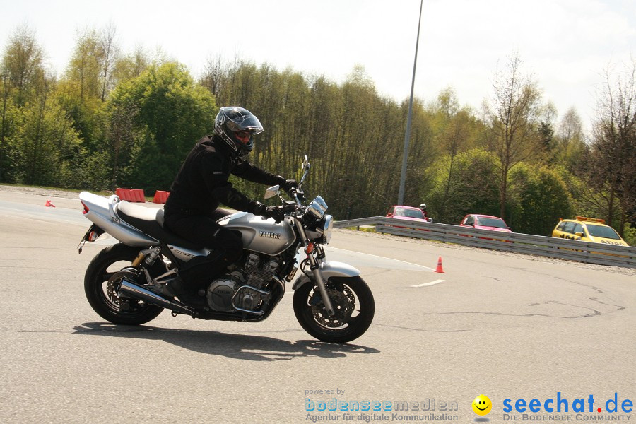 seechat.de Motorrad-Kurventraining: Start-up-Day-ADAC-Fahrsicherheitsanlage