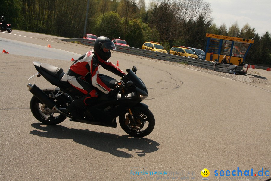 seechat.de Motorrad-Kurventraining: Start-up-Day-ADAC-Fahrsicherheitsanlage