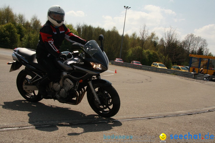 seechat.de Motorrad-Kurventraining: Start-up-Day-ADAC-Fahrsicherheitsanlage