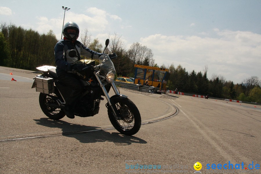 seechat.de Motorrad-Kurventraining: Start-up-Day-ADAC-Fahrsicherheitsanlage