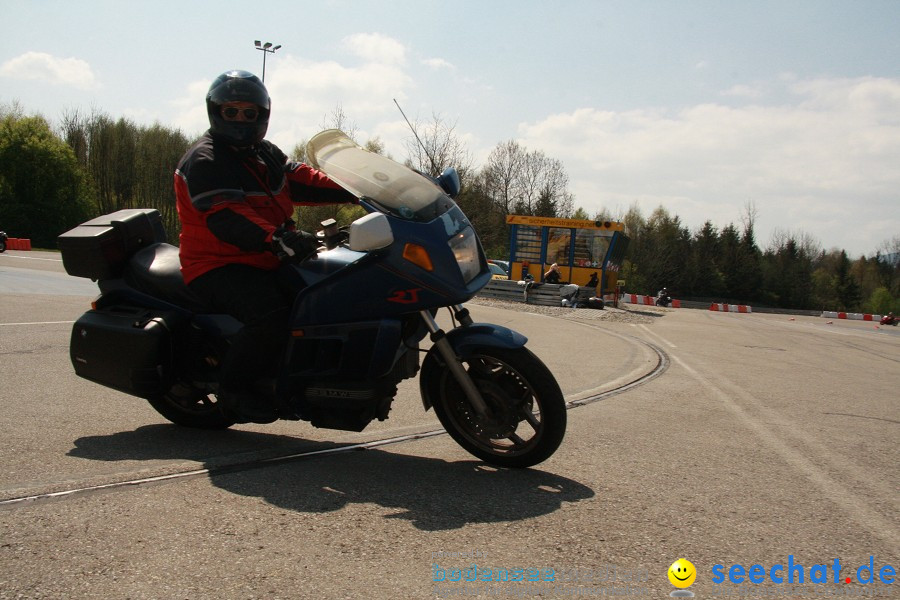 seechat.de Motorrad-Kurventraining: Start-up-Day-ADAC-Fahrsicherheitsanlage