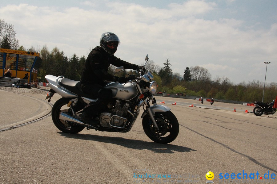 seechat.de Motorrad-Kurventraining: Start-up-Day-ADAC-Fahrsicherheitsanlage