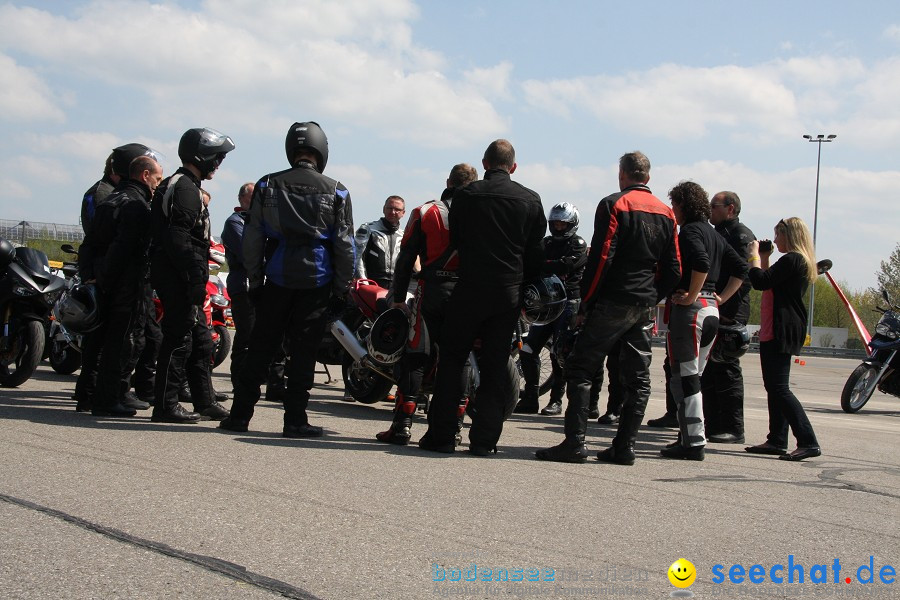 seechat.de Motorrad-Kurventraining: Start-up-Day-ADAC-Fahrsicherheitsanlage