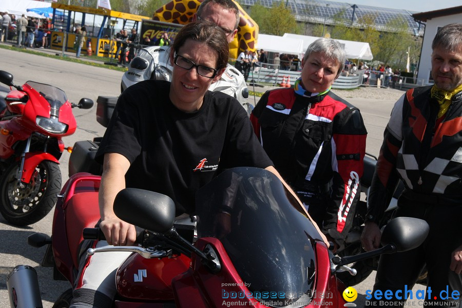 seechat.de Motorrad-Kurventraining: Start-up-Day-ADAC-Fahrsicherheitsanlage