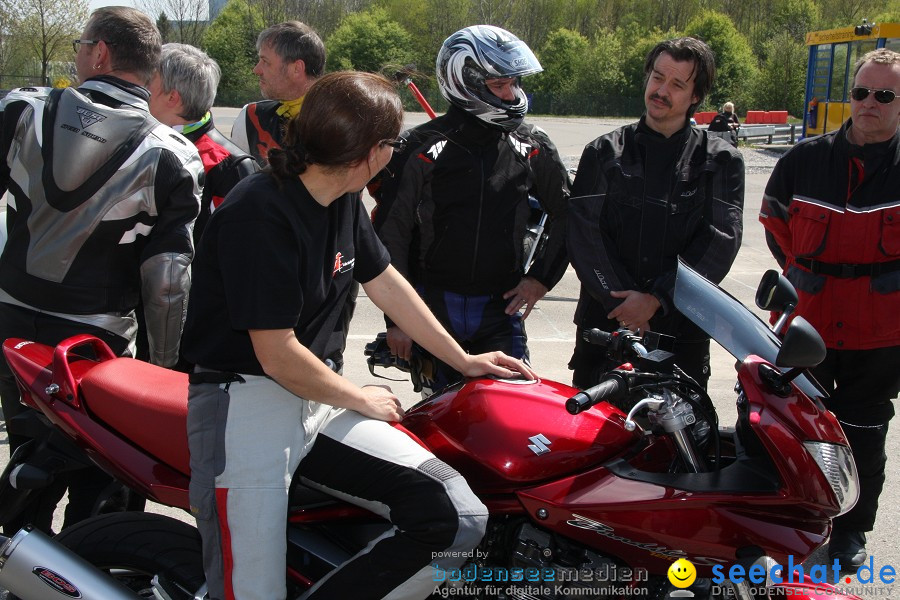 seechat.de Motorrad-Kurventraining: Start-up-Day-ADAC-Fahrsicherheitsanlage