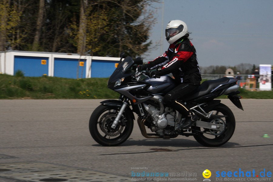 seechat.de Motorrad-Kurventraining: Start-up-Day-ADAC-Fahrsicherheitsanlage