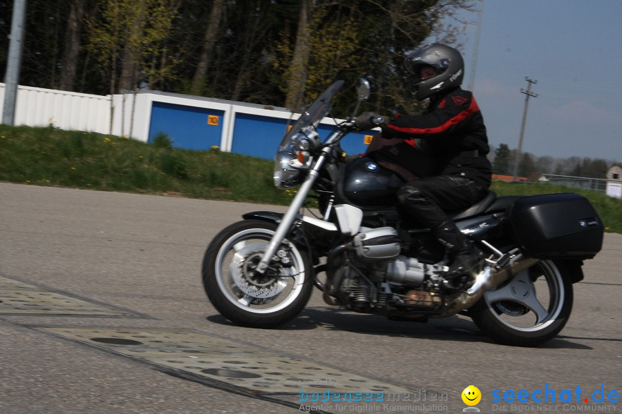 seechat.de Motorrad-Kurventraining: Start-up-Day-ADAC-Fahrsicherheitsanlage