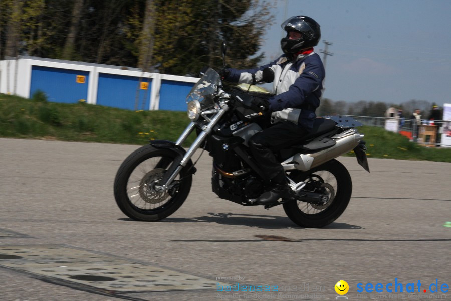 seechat.de Motorrad-Kurventraining: Start-up-Day-ADAC-Fahrsicherheitsanlage