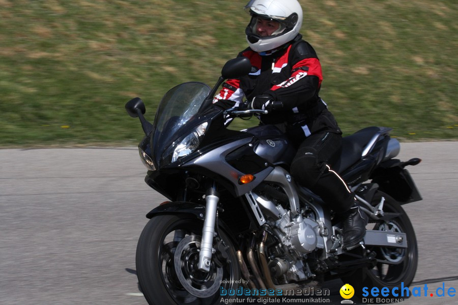 seechat.de Motorrad-Kurventraining: Start-up-Day-ADAC-Fahrsicherheitsanlage