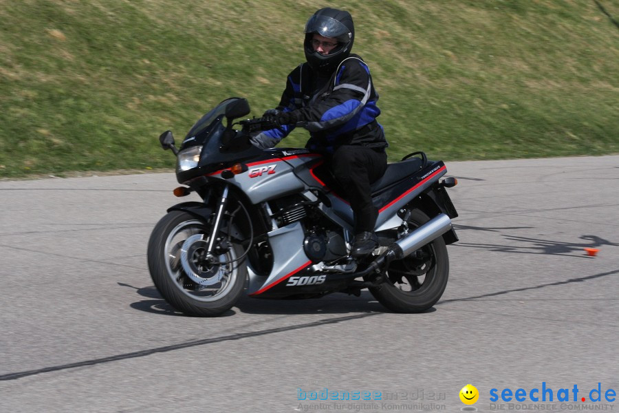 seechat.de Motorrad-Kurventraining: Start-up-Day-ADAC-Fahrsicherheitsanlage