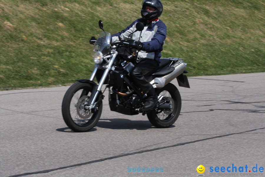 seechat.de Motorrad-Kurventraining: Start-up-Day-ADAC-Fahrsicherheitsanlage