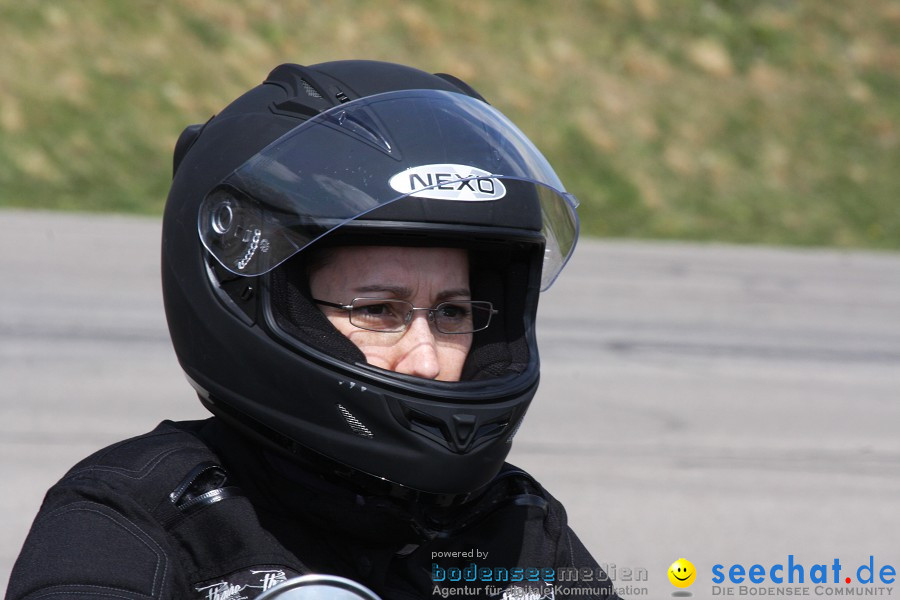 seechat.de Motorrad-Kurventraining: Start-up-Day-ADAC-Fahrsicherheitsanlage