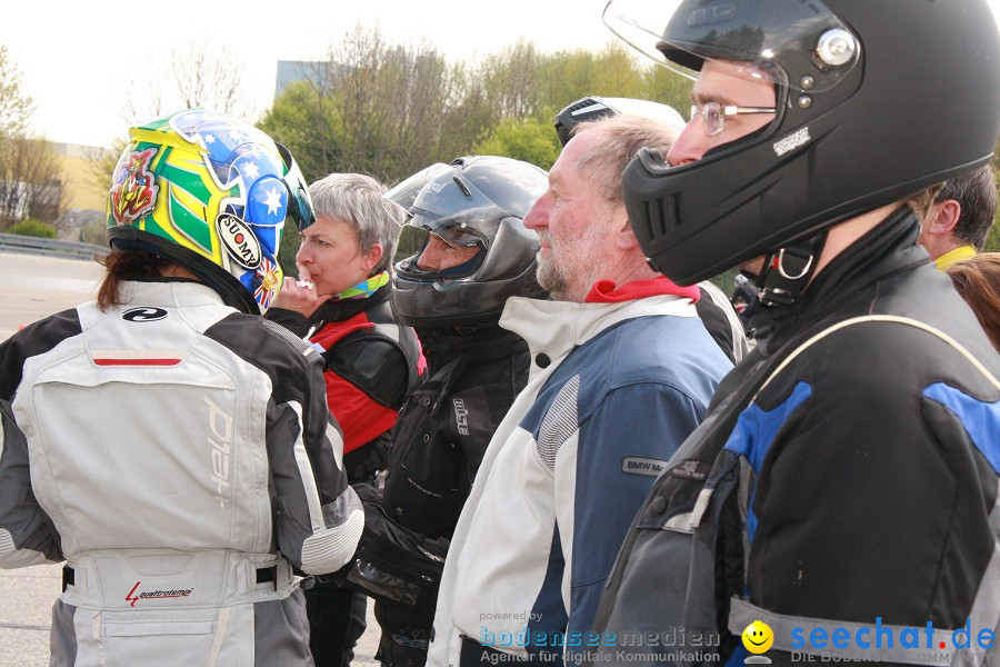 seechat.de Motorrad-Kurventraining: Start-up-Day-ADAC-Fahrsicherheitsanlage