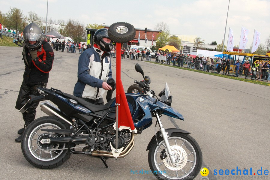 seechat.de Motorrad-Kurventraining: Start-up-Day-ADAC-Fahrsicherheitsanlage