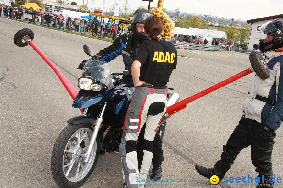 seechat.de Motorrad-Kurventraining: Start-up-Day-ADAC-Fahrsicherheitsanlage