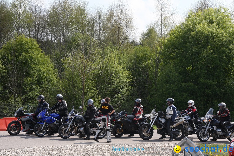 seechat.de Motorrad-Kurventraining: Start-up-Day-ADAC-Fahrsicherheitsanlage