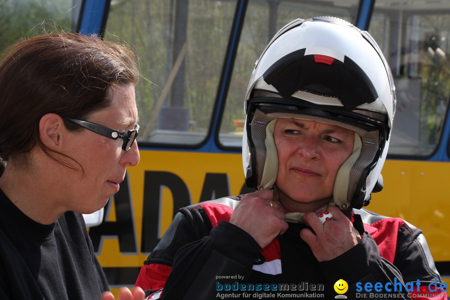 seechat.de Motorrad-Kurventraining: Start-up-Day-ADAC-Fahrsicherheitsanlage