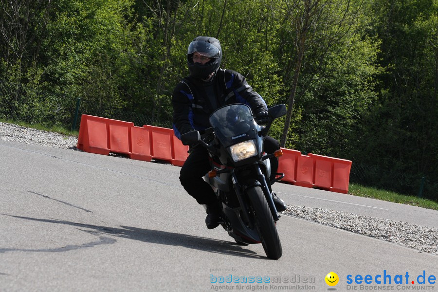 seechat.de Motorrad-Kurventraining: Start-up-Day-ADAC-Fahrsicherheitsanlage