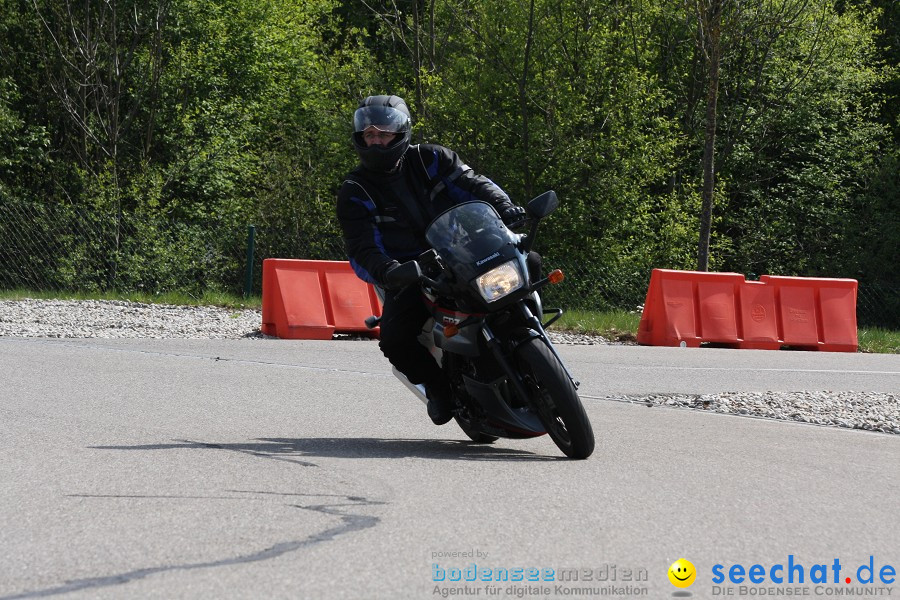 seechat.de Motorrad-Kurventraining: Start-up-Day-ADAC-Fahrsicherheitsanlage