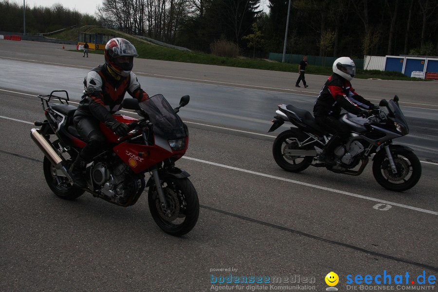 seechat.de Motorrad-Kurventraining: Start-up-Day-ADAC-Fahrsicherheitsanlage