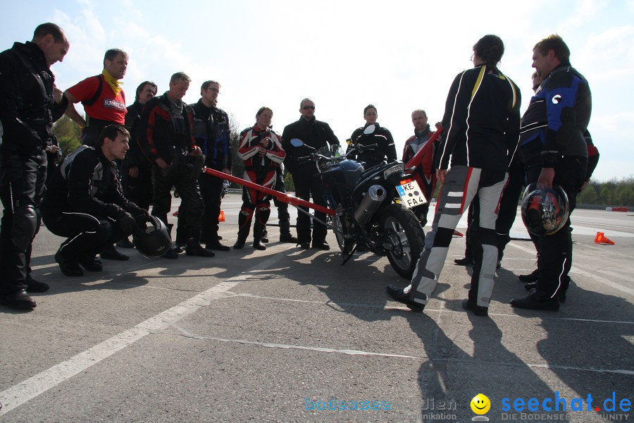 seechat.de Motorrad-Kurventraining: Start-up-Day-ADAC-Fahrsicherheitsanlage