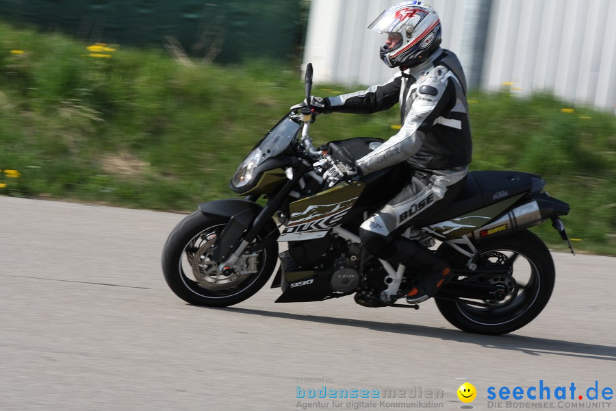 seechat.de Motorrad-Kurventraining: Start-up-Day-ADAC-Fahrsicherheitsanlage