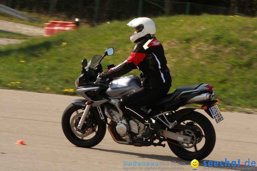 seechat.de Motorrad-Kurventraining: Start-up-Day-ADAC-Fahrsicherheitsanlage