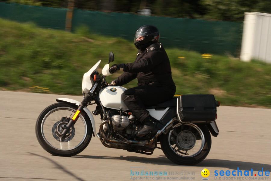 seechat.de Motorrad-Kurventraining: Start-up-Day-ADAC-Fahrsicherheitsanlage