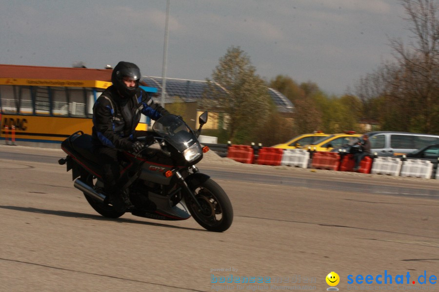 seechat.de Motorrad-Kurventraining: Start-up-Day-ADAC-Fahrsicherheitsanlage