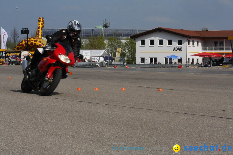 seechat.de Motorrad-Kurventraining: Start-up-Day-ADAC-Fahrsicherheitsanlage