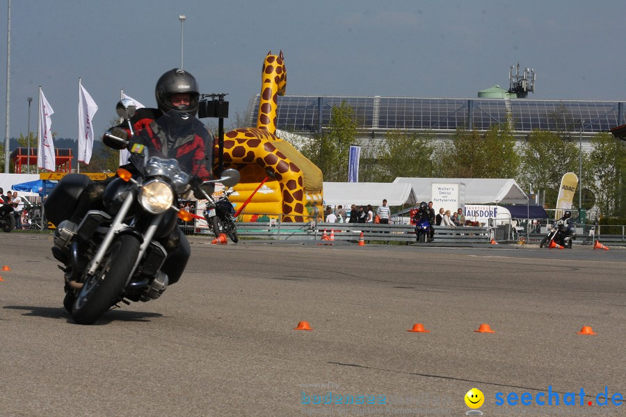 seechat.de Motorrad-Kurventraining: Start-up-Day-ADAC-Fahrsicherheitsanlage