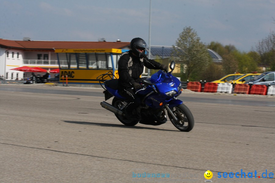 seechat.de Motorrad-Kurventraining: Start-up-Day-ADAC-Fahrsicherheitsanlage